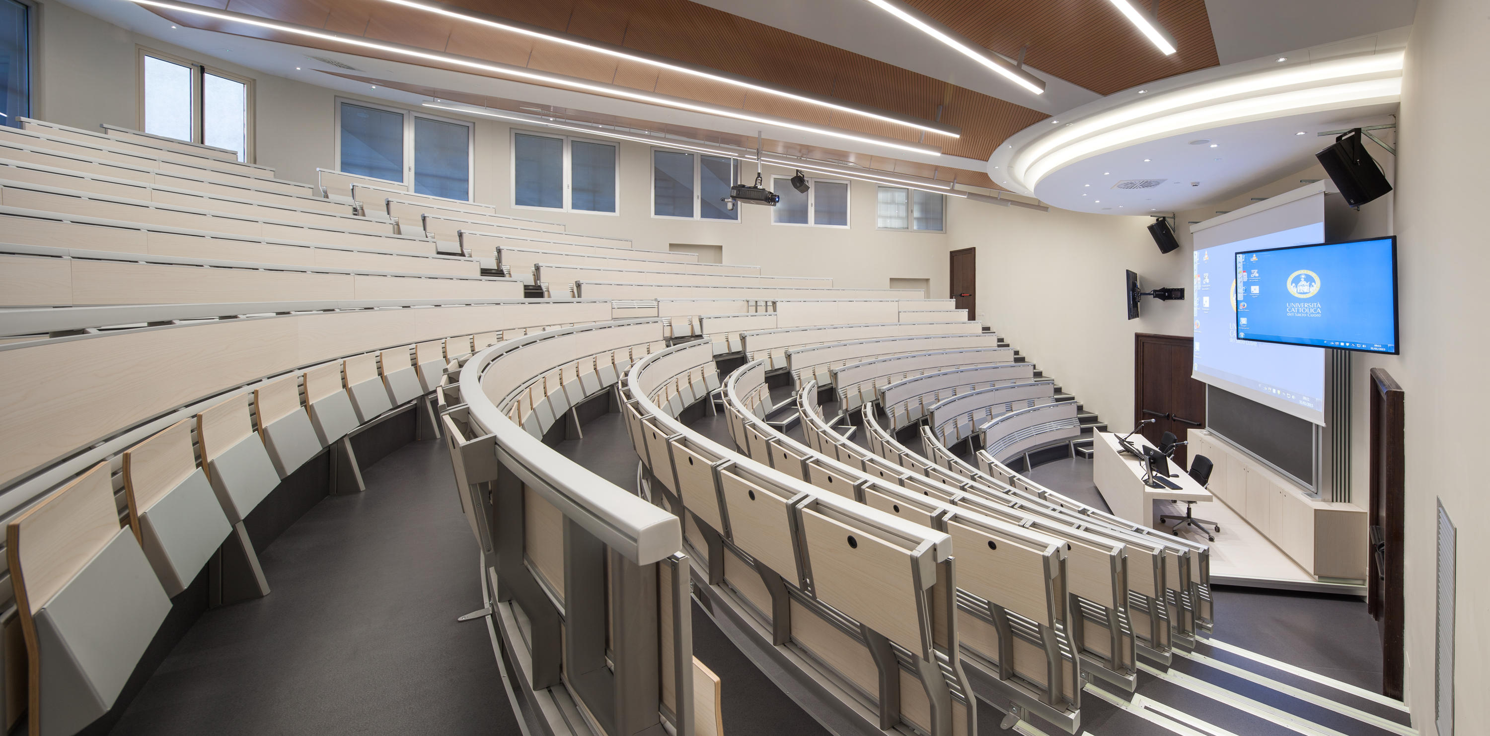 学校家具|阶梯教室桌椅|办公家具|球友会网页版家具|跑步者