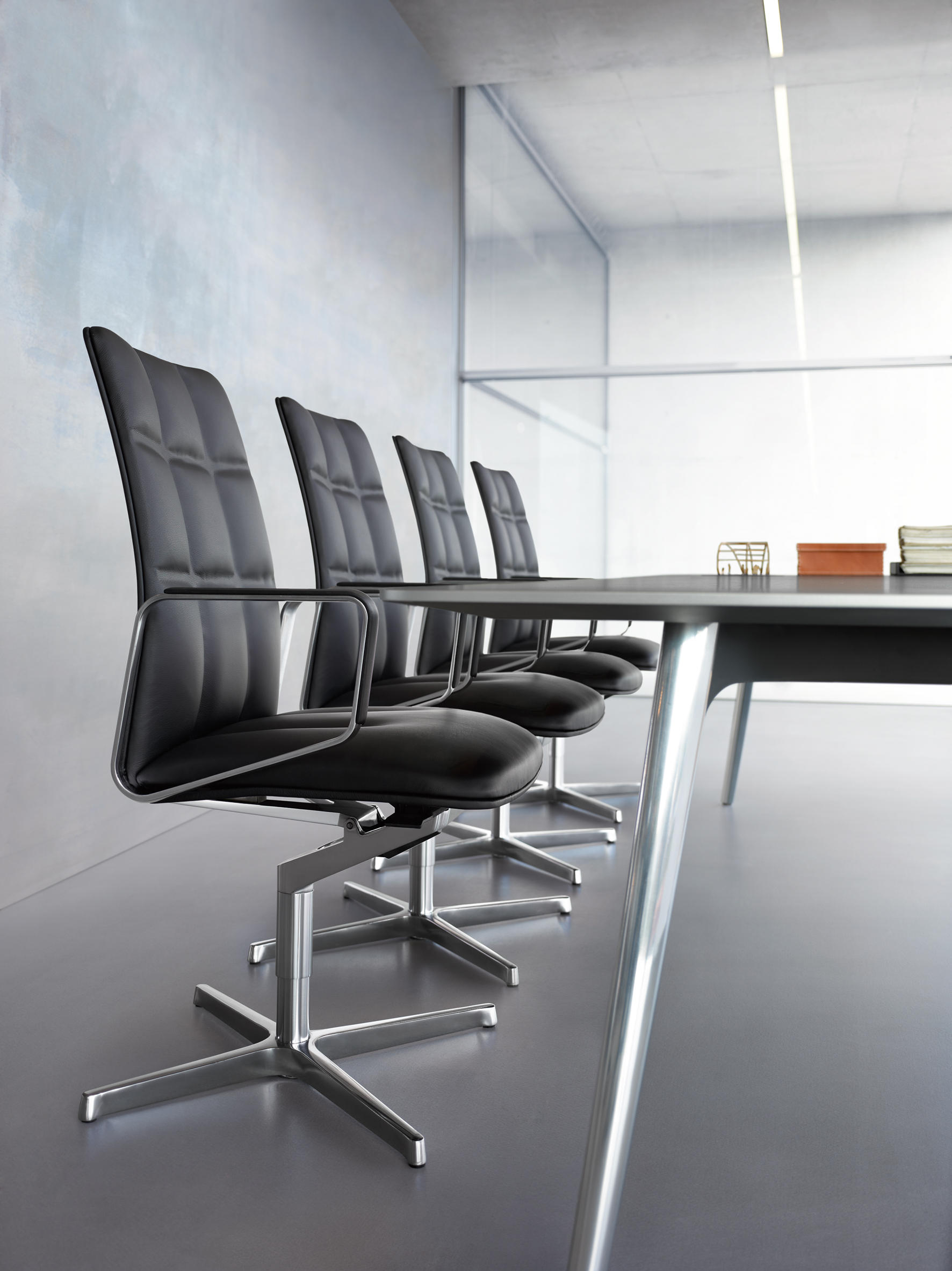 办公椅|现代真皮会议椅|办公家具|球友会网页版家具|LEADCHAIR EXECUTIVE会议椅